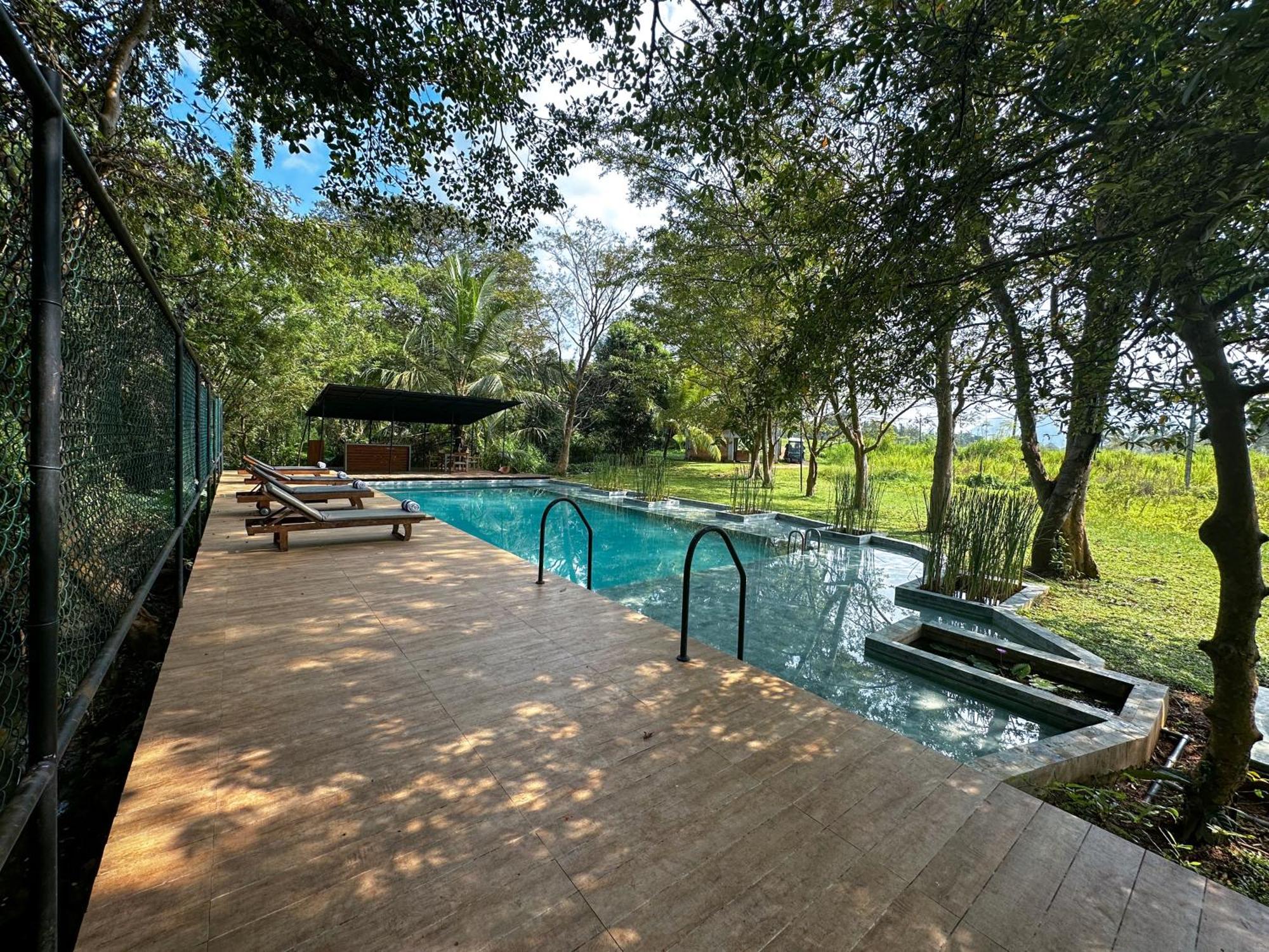 Kalundewa Retreat Hotell Dambulla Exteriör bild