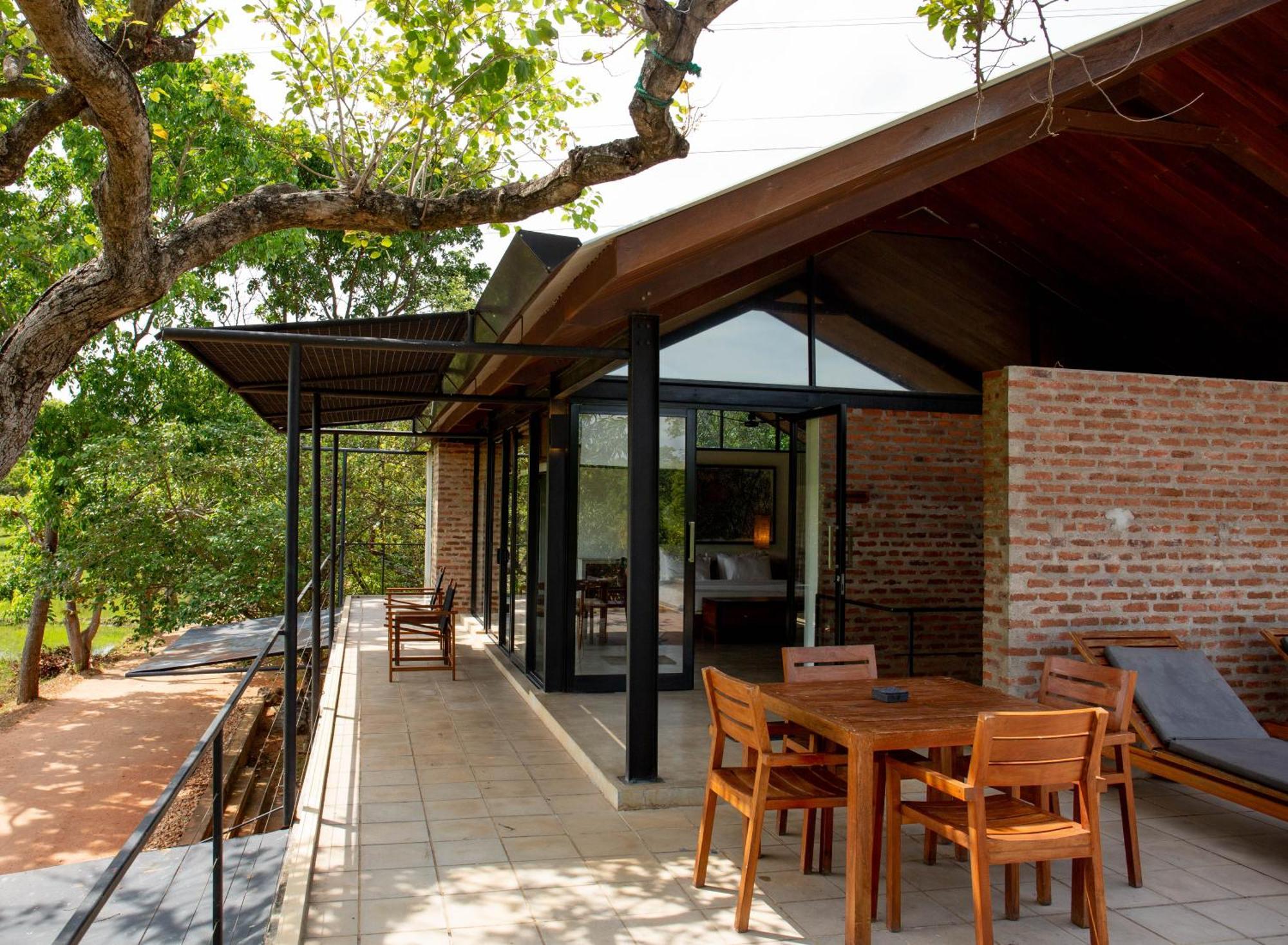 Kalundewa Retreat Hotell Dambulla Exteriör bild
